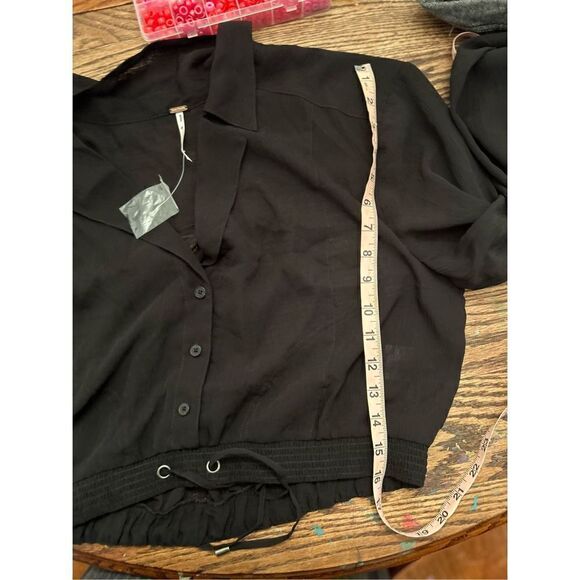Free People NEW Michelle Long Sleeve Cropped Sheer Black Top size large - Picture 8 of 8